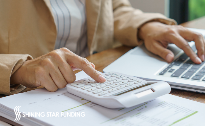 How does a lender calculate 1099 income 1